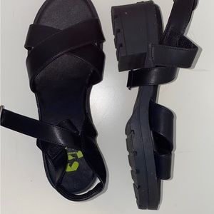Womens sandals